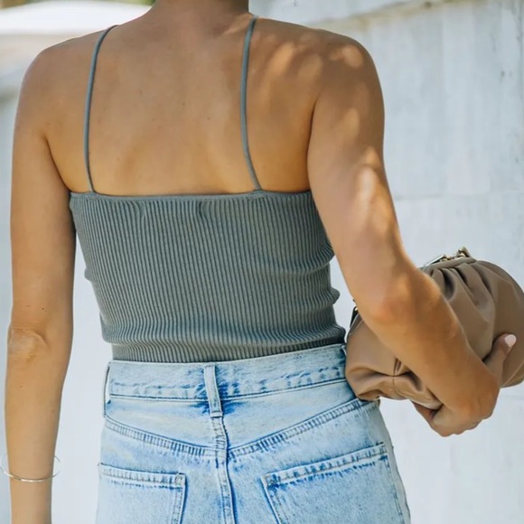 VICI CROPPED TOP - Picture 2 of 3